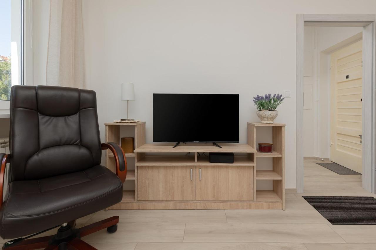 Raclawicka Cozy Studio Apartment By Noclegi Renters Varsovia Exterior foto